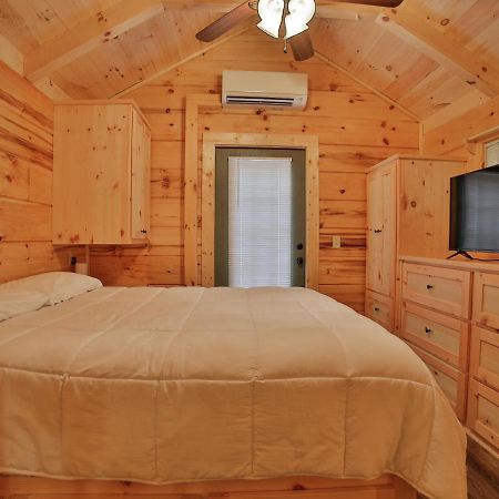 Bryce Cabin Lookout Mtn Tiny Home W Swim Spa Чаттануґа Екстер'єр фото
